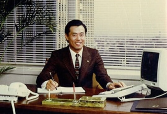 1972年　現エイコーグループホールディングス会長・山田五十一が株式会社エイコーを創業